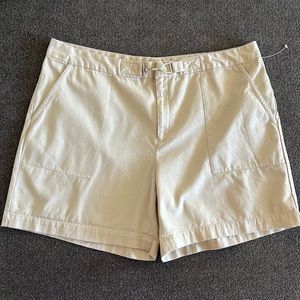 Chaps women’s Shorts NWOT